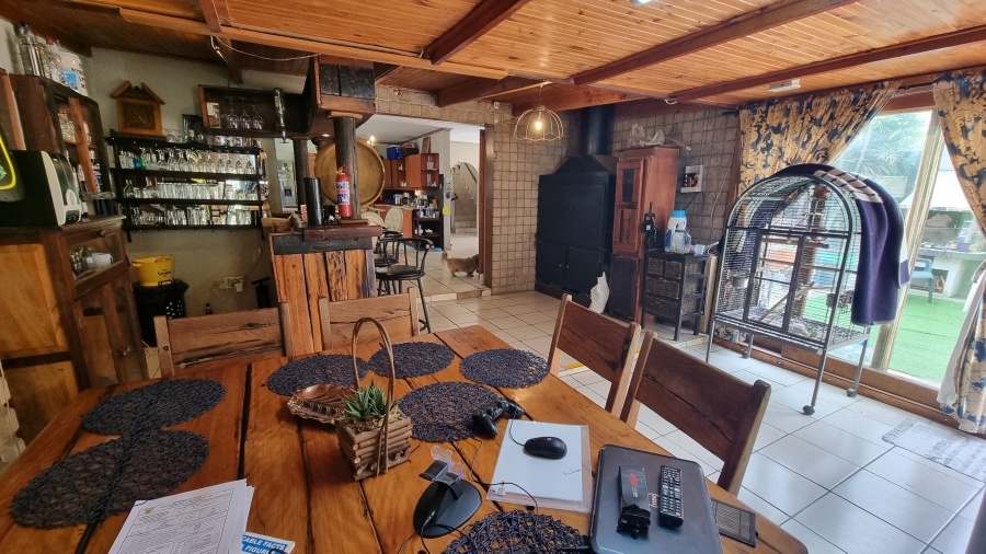 8 Bedroom Property for Sale in Die Bos Western Cape
